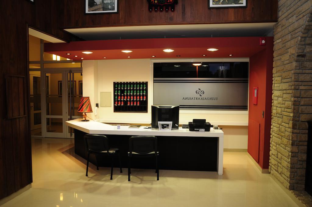 Hotel Euzko Alkartasuna Macachín 외부 사진