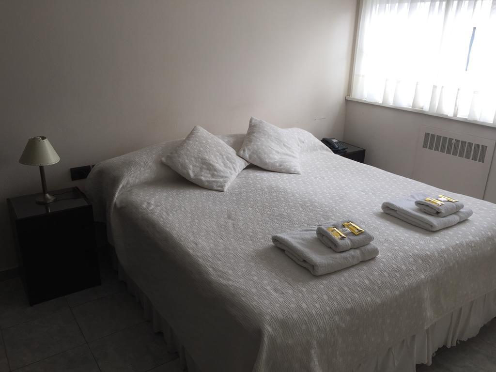 Hotel Euzko Alkartasuna Macachín 외부 사진