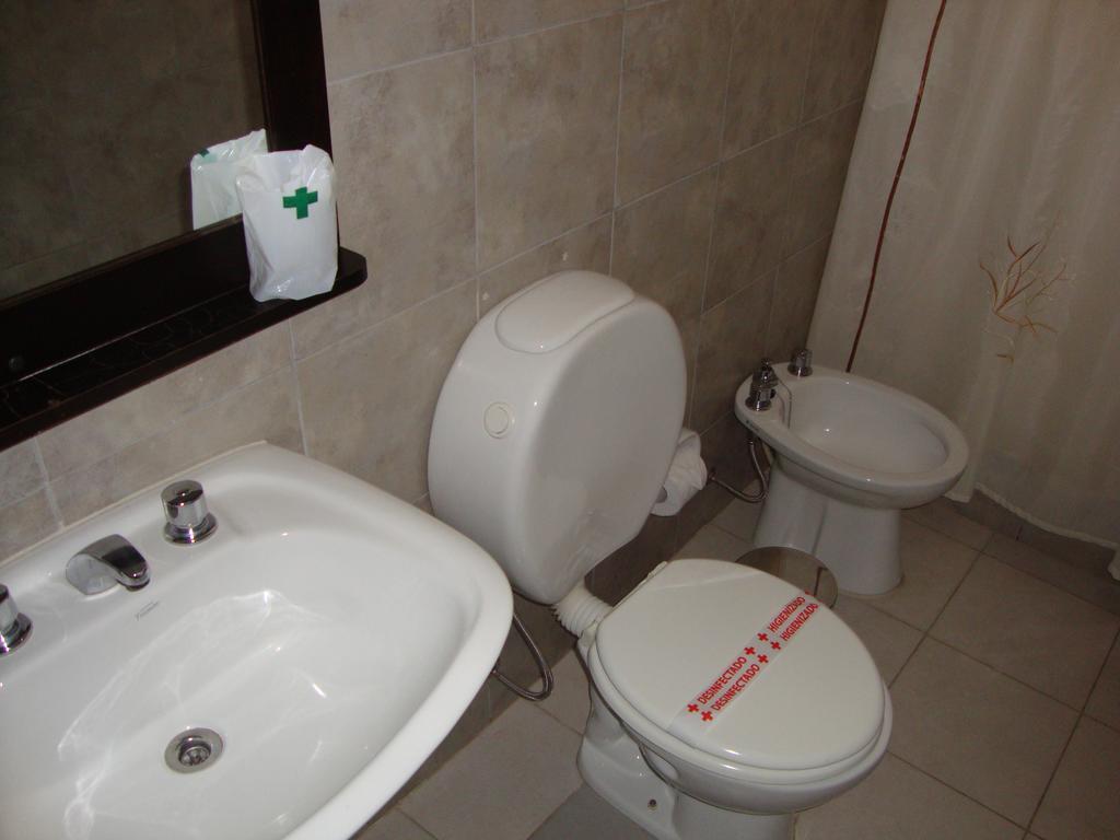 Hotel Euzko Alkartasuna Macachín 외부 사진