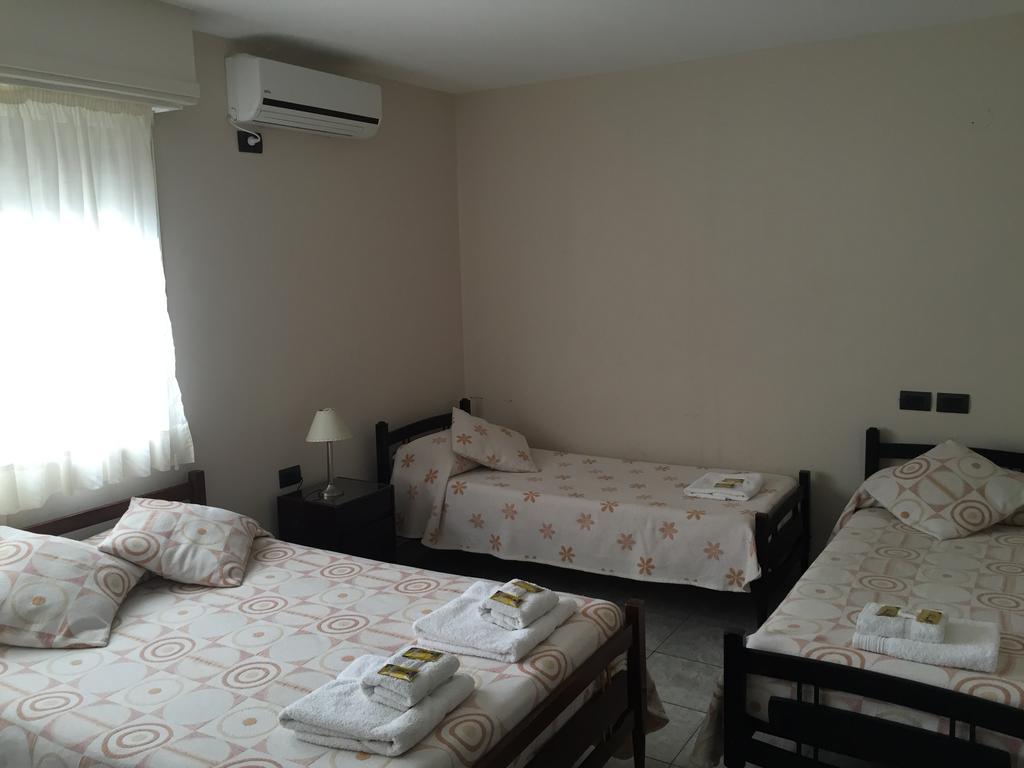 Hotel Euzko Alkartasuna Macachín 외부 사진