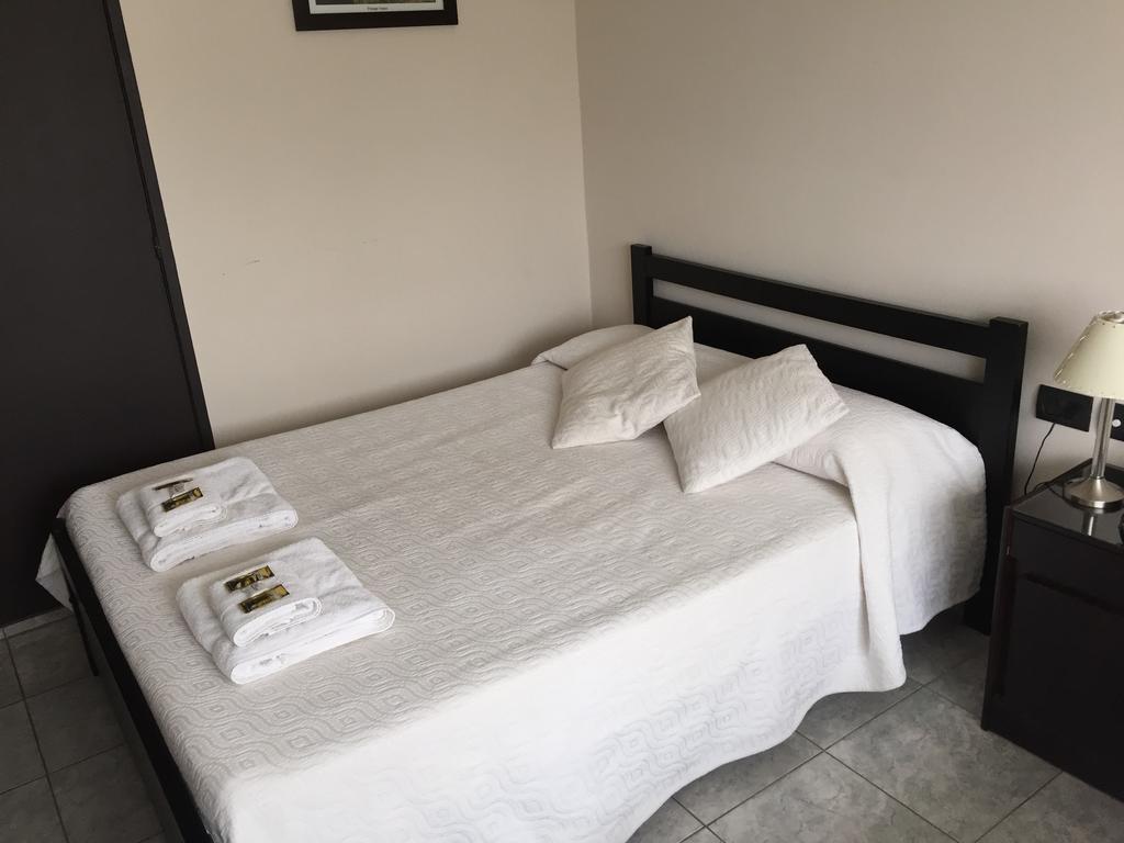 Hotel Euzko Alkartasuna Macachín 외부 사진