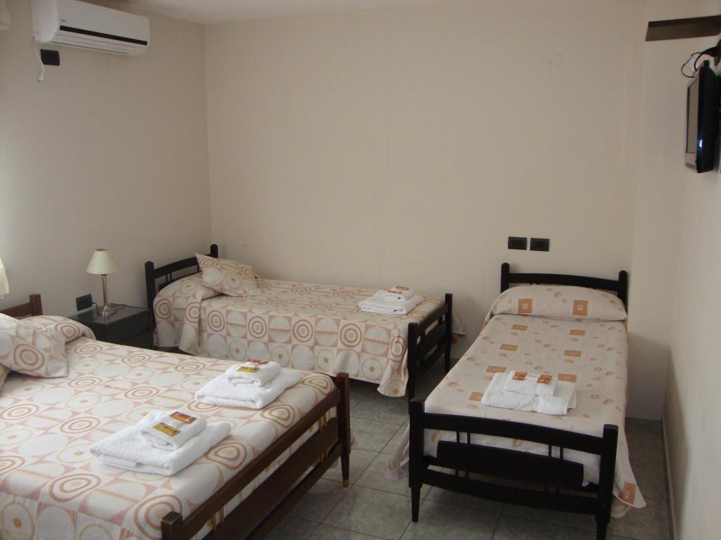 Hotel Euzko Alkartasuna Macachín 외부 사진