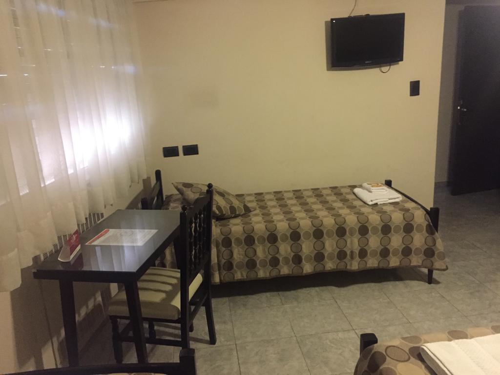 Hotel Euzko Alkartasuna Macachín 외부 사진